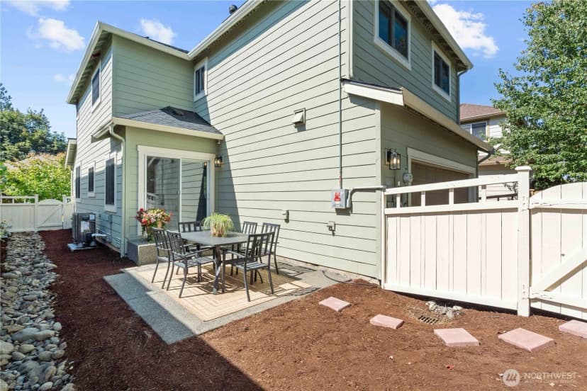 Property photo for 16850 164th Way Se, Renton photo 17