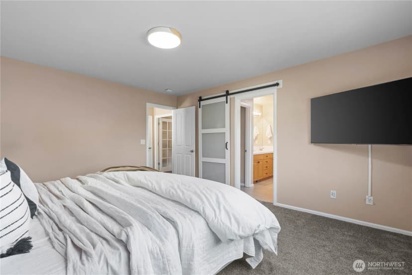 Property photo for 16850 164th Way Se, Renton photo 21
