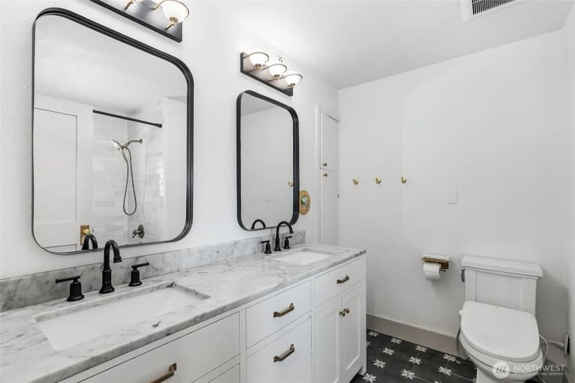 Property photo for 30005 21st Avenue Sw, Federal Way photo 19