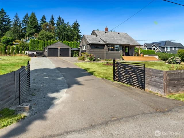Property photo for 30005 21st Avenue Sw, Federal Way photo 3