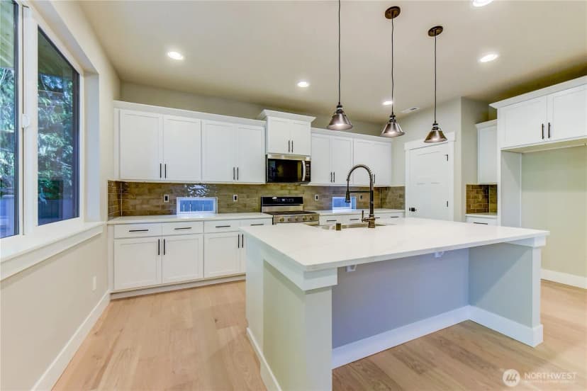 Property photo for 15528 2nd Place W #mg 15, Lynnwood photo 8