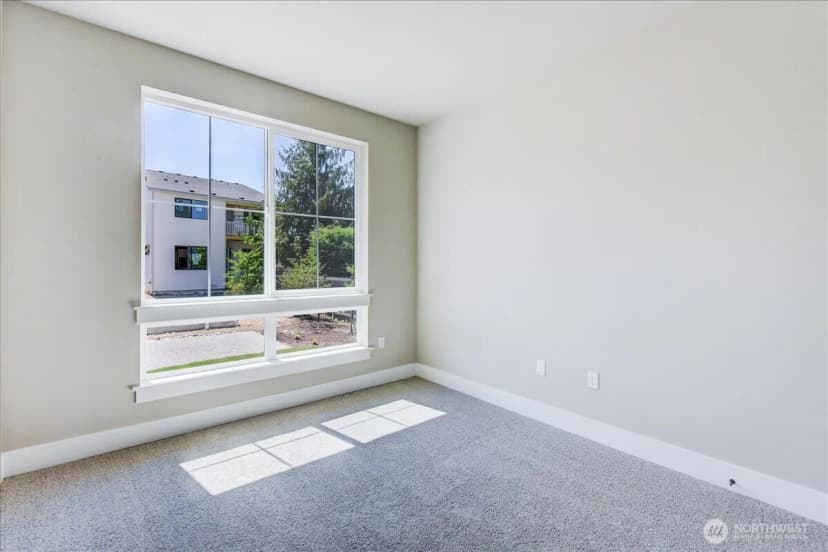 Property photo for 15528 2nd Place W #mg 15, Lynnwood photo 16