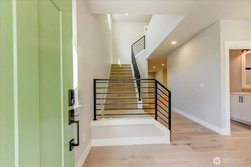 Property photo for 15528 2nd Place W #mg 15, Lynnwood photo 3
