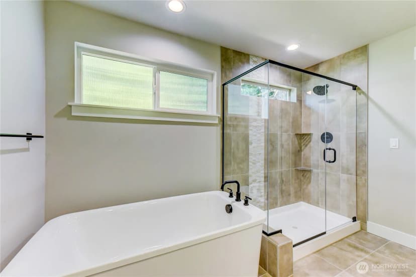 Property photo for 15528 2nd Place W #mg 15, Lynnwood photo 22