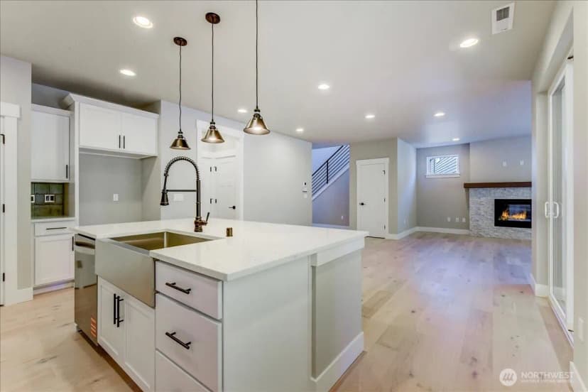 Property photo for 15528 2nd Place W #mg 15, Lynnwood photo 15