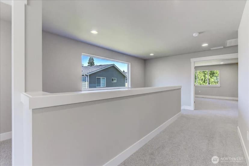 Property photo for 15528 2nd Place W #mg 15, Lynnwood photo 18