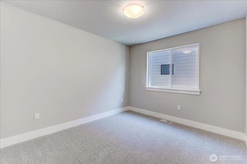 Property photo for 15528 2nd Place W #mg 15, Lynnwood photo 24