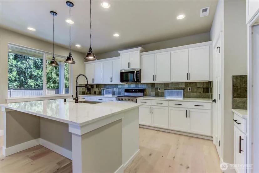 Property photo for 15528 2nd Place W #mg 15, Lynnwood photo 13