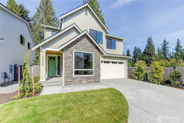 Property photo for 15528 2nd Place W #mg 15, Lynnwood photo 2