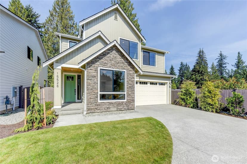 Property photo for 15528 2nd Place W #mg 15, Lynnwood photo 2