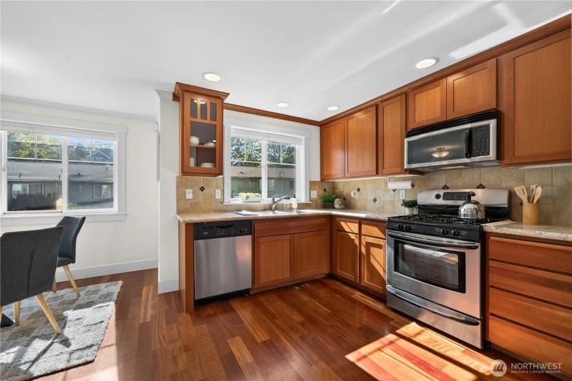 Property photo for 5013 40th Avenue Ne, Seattle photo 23