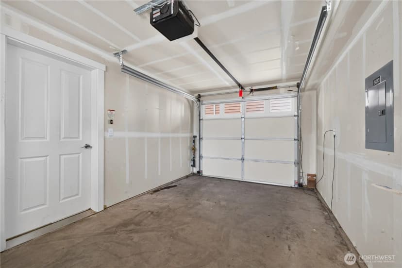 Property photo for 5013 40th Avenue Ne, Seattle photo 28