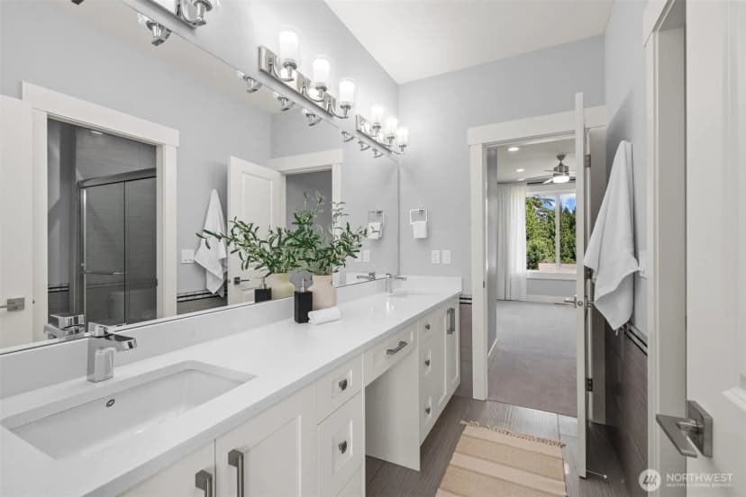 Property photo for 3919 Meadow Avenue N, Renton photo 32