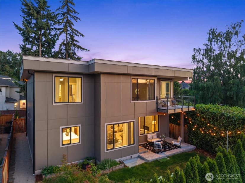 Property photo for 3919 Meadow Avenue N, Renton photo 37