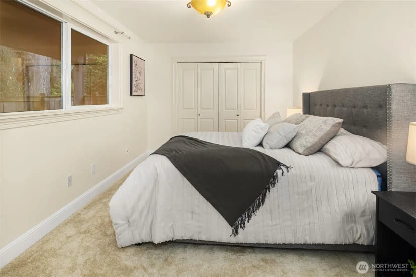 Property photo for 310 Skyline Drive, Edmonds photo 27