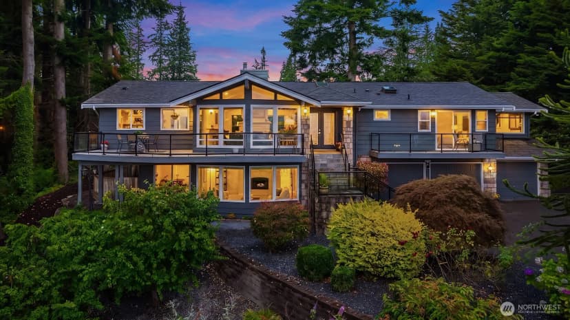 Property photo for 310 Skyline Drive, Edmonds photo 37