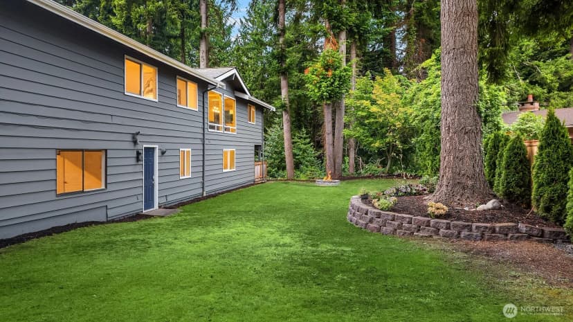 Property photo for 310 Skyline Drive, Edmonds photo 33