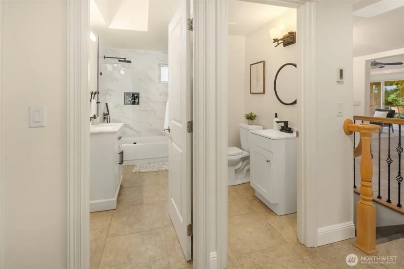 Property photo for 310 Skyline Drive, Edmonds photo 17