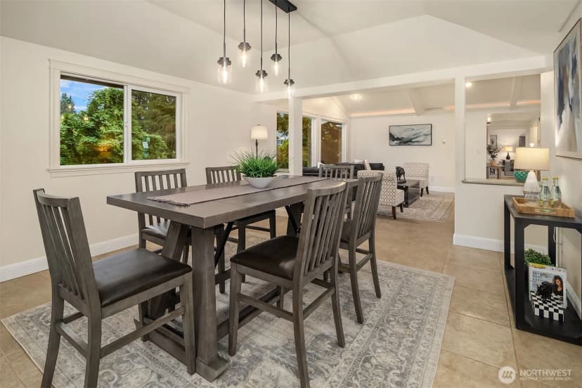 Property photo for 310 Skyline Drive, Edmonds photo 13
