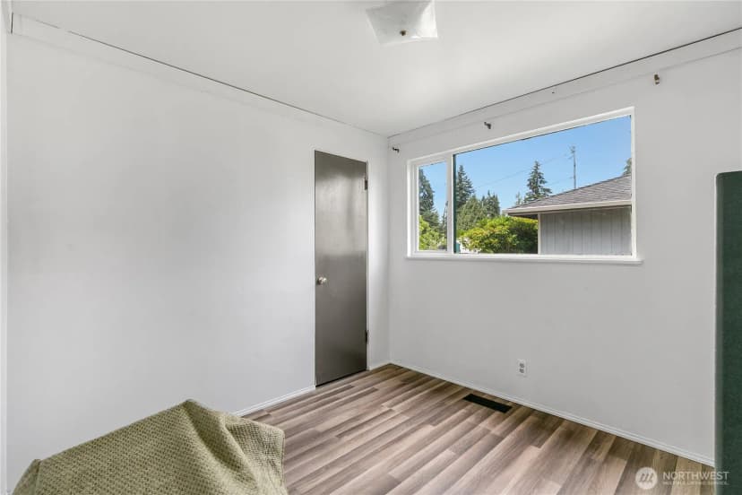 Property photo for 20911 78th Avenue W, Edmonds photo 17