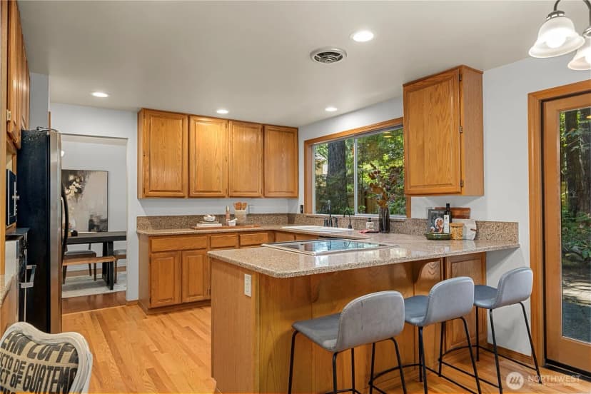 Property photo for 25327 236th Court Se, Maple Valley photo 9