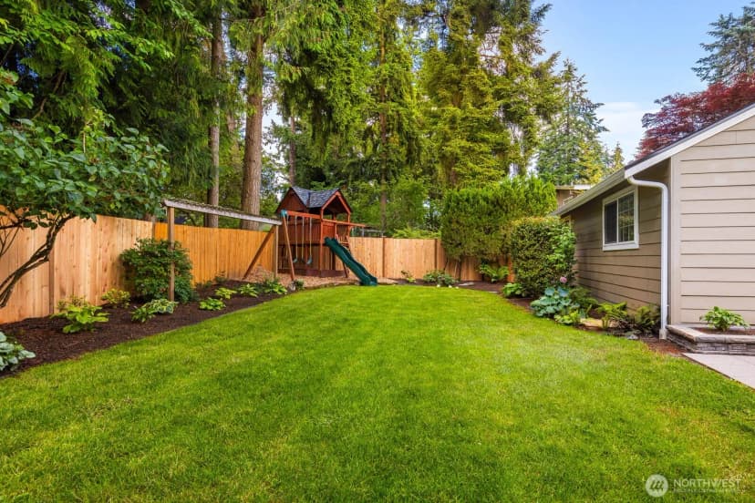 Property photo for 7441 Ne 145th St, Kirkland photo 26