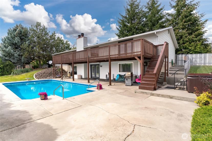 Property photo for 914 Roosevelt Boulevard, Ephrata