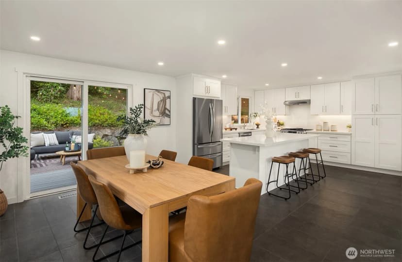 Property photo for 4057 96th Avenue Se, Mercer Island photo 16