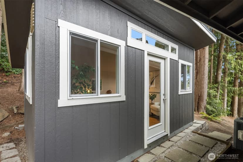 Property photo for 4057 96th Avenue Se, Mercer Island photo 30