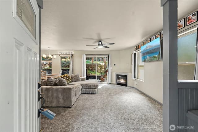Property photo for 22329 Glenview Court Se, Yelm photo 4