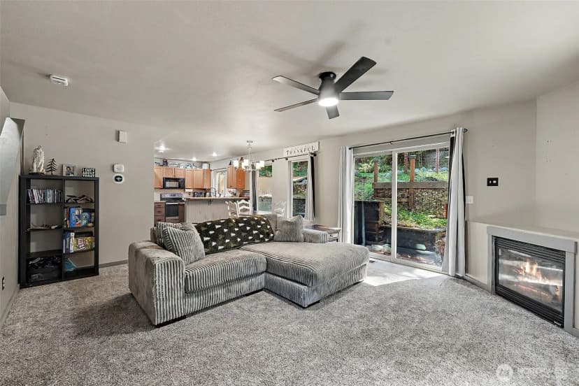 Property photo for 22329 Glenview Court Se, Yelm photo 5