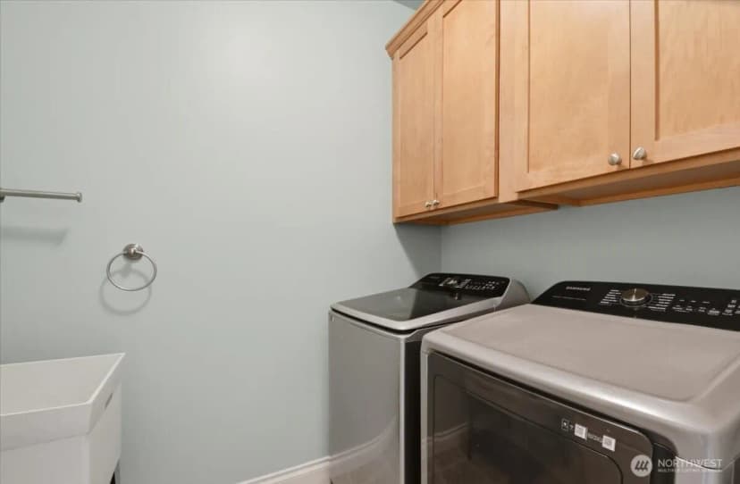 Property photo for 25303 Ne 3rd Place, Sammamish photo 24
