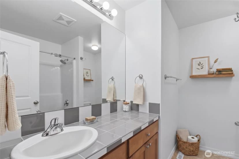 Property photo for 25303 Ne 3rd Place, Sammamish photo 21