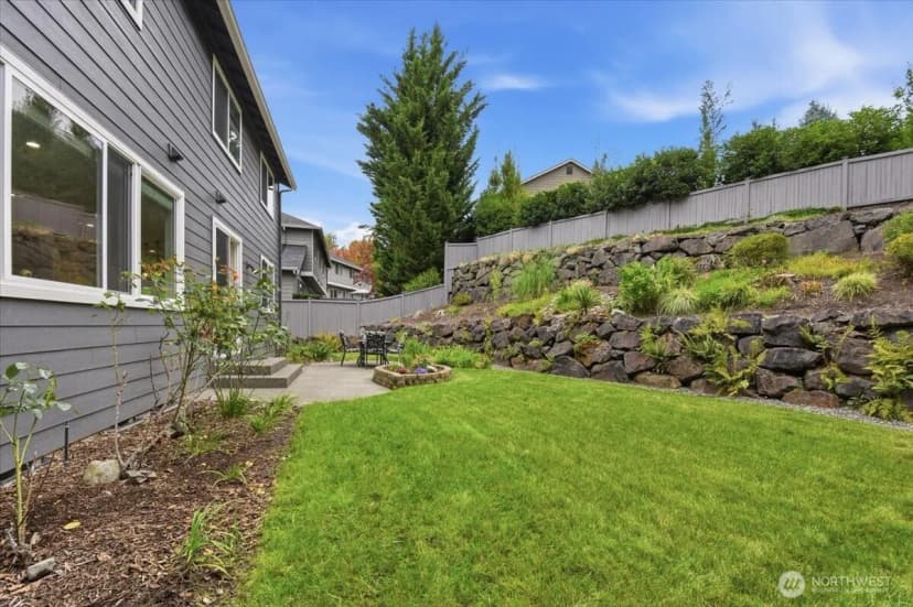 Property photo for 25303 Ne 3rd Place, Sammamish photo 25