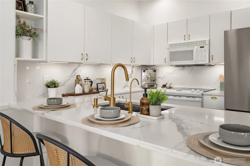 Property photo for 524 12th Avenue E #301, Seattle photo 10