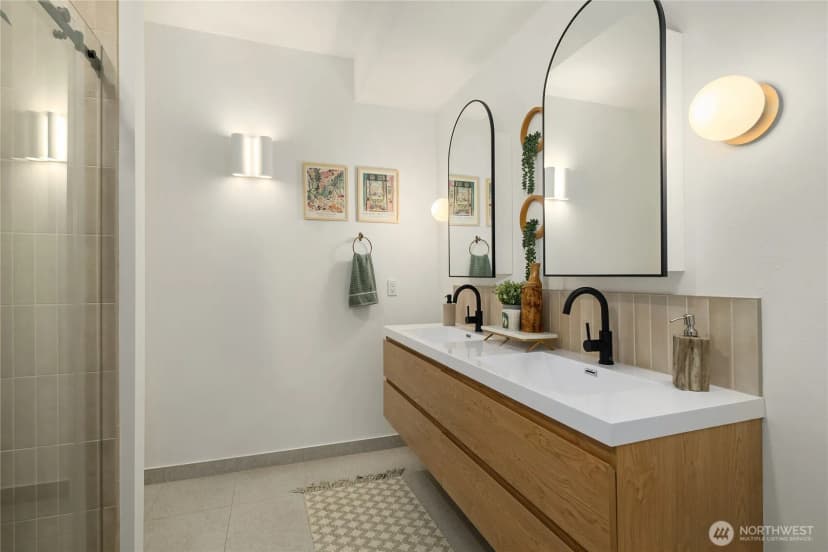 Property photo for 524 12th Avenue E #301, Seattle photo 24