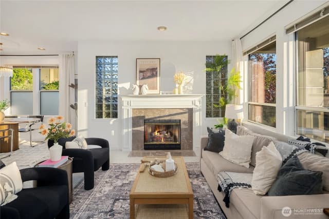 Property photo for 524 12th Avenue E #301, Seattle photo 5