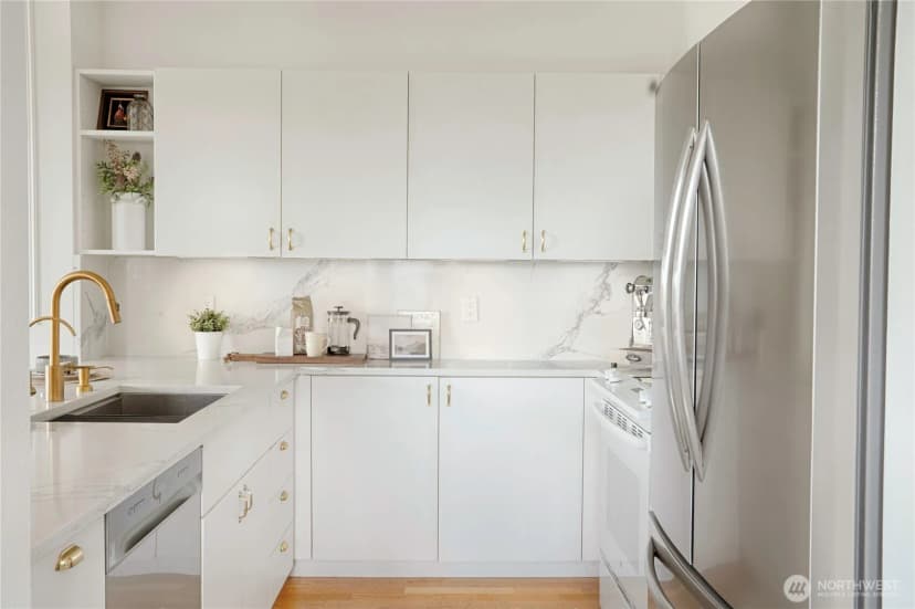 Property photo for 524 12th Avenue E #301, Seattle photo 13