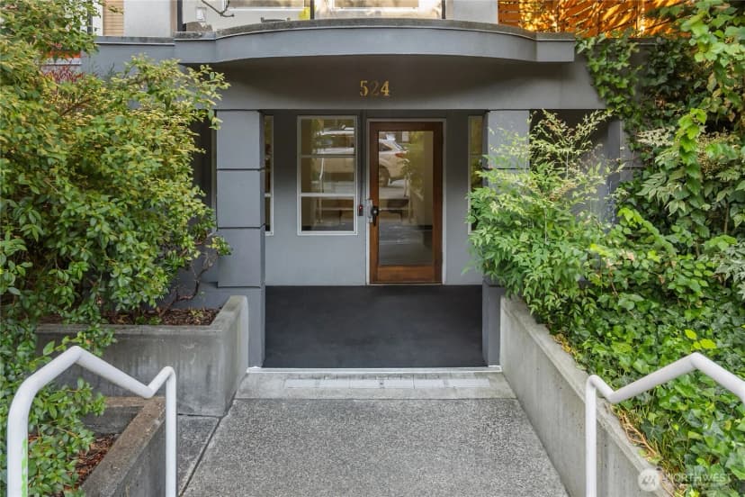 Property photo for 524 12th Avenue E #301, Seattle photo 34
