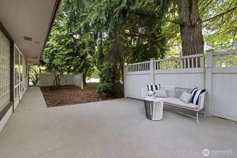 Property photo for 10422 165th Pl Ne, Redmond photo 32