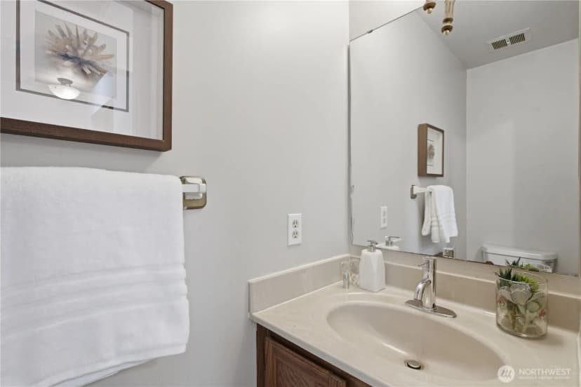 Property photo for 10422 165th Pl Ne, Redmond photo 19