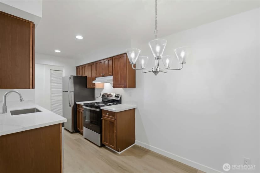 Property photo for 17403 Ne 45th Street #153, Redmond photo 4