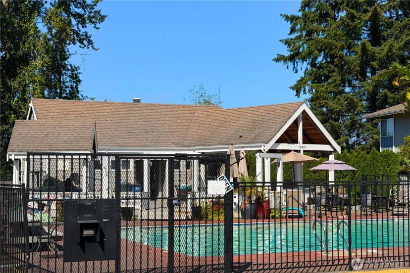 Property photo for 17403 Ne 45th Street #153, Redmond photo 16
