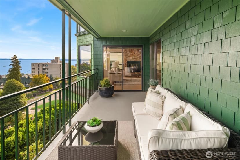 Property photo for 118 Highland Drive, Seattle photo 25