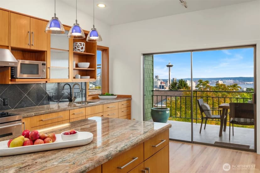 Property photo for 118 Highland Drive, Seattle photo 19