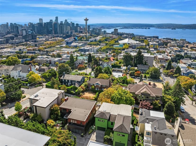 Property photo for 118 Highland Drive, Seattle photo 40