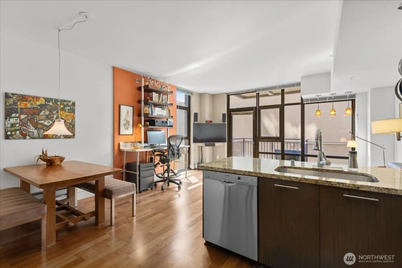 Property photo for 2911 2nd Avenue #517, Seattle photo 6