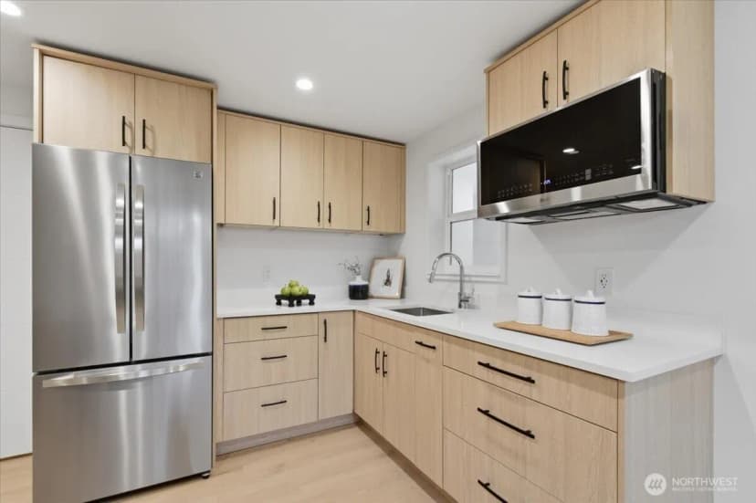 Property photo for 5247 21st Avenue Sw, Seattle photo 19