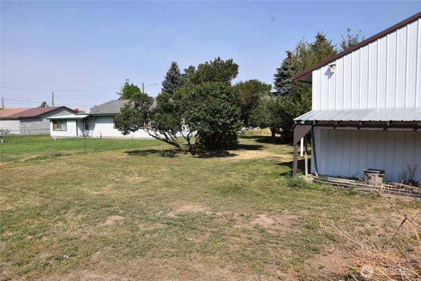 Property photo for 434 Ne North Avenue S, Wilbur photo 30