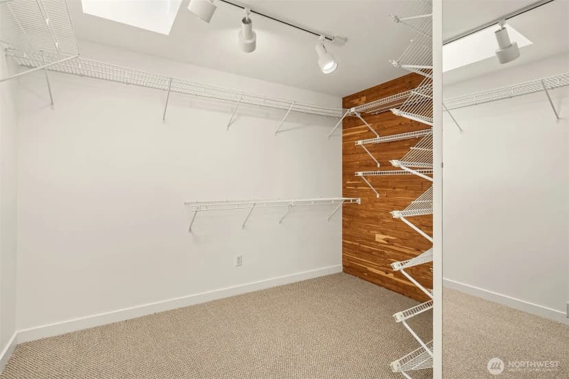 Property photo for 1114 2nd Avenue N, Seattle photo 36